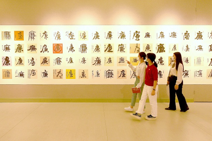 自動轉存圖片